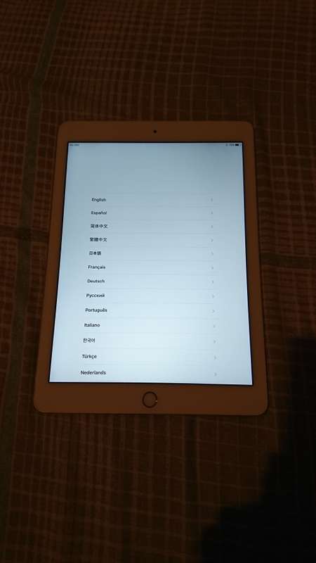 Ipad Air 2 Wifi + Cellular Gold 16GB like brand new !!